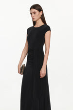 Charger l'image dans la visionneuse de la Galerie, Viaua Chic Contour Sleeveless Cut Out Lace Knit Maxi Dress