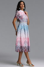 Charger l'image dans la visionneuse de la Galerie, Weiss Resort Cinched Short Sleeve Floral Print Lace Midi Dress