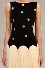 Load image into Gallery viewer, Roto Sleeveless Sequin Flowers Maxi Dress
