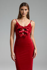 Lade Bild in die Galerieansicht, Elay Halter Bow Velvet Maxi Dress
