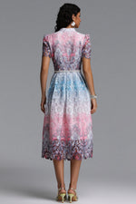Charger l'image dans la visionneuse de la Galerie, Weiss Resort Cinched Short Sleeve Floral Print Lace Midi Dress