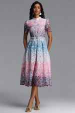 Charger l'image dans la visionneuse de la Galerie, Weiss Resort Cinched Short Sleeve Floral Print Lace Midi Dress